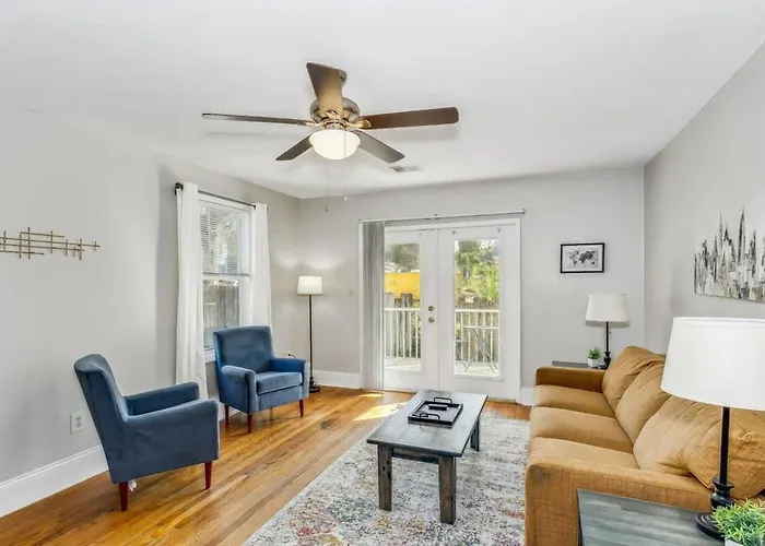 North Highlands Nest- Unit A
